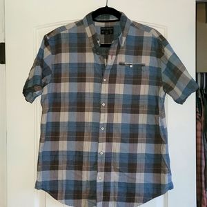 Short sleeve button up w/flannel pattern